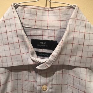 H&M blue dress shirt with red detail 15 3/4